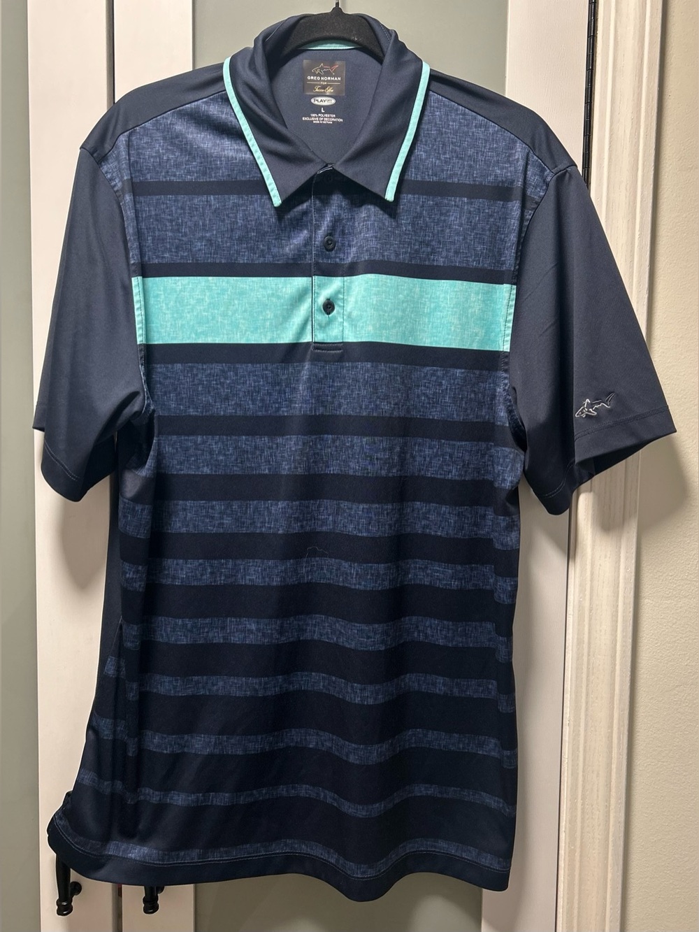 Greg Norman Collection Men’s Navy 
and Blue Polo-Shirts Size Large.